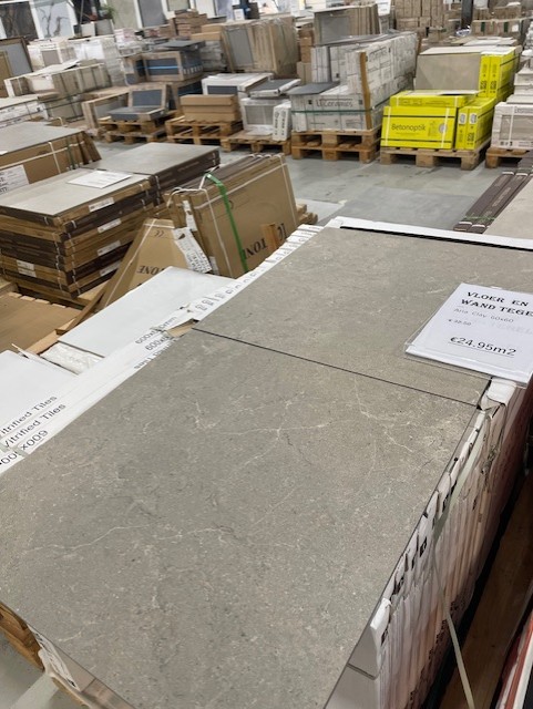 Grijsbeige vloertegel 60x60 - Afbeelding 3